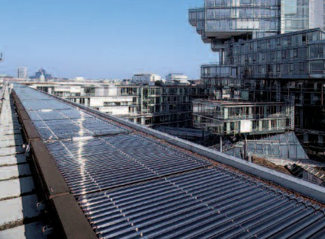 installation solaire sur le toit d'un immeuble